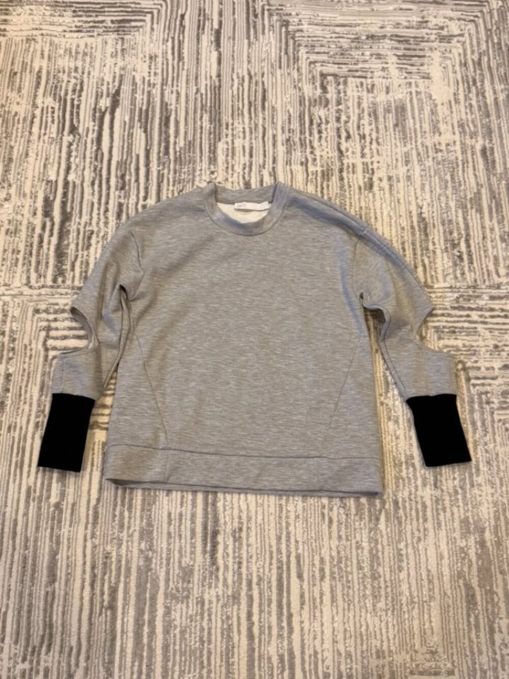 NEW ASOS women's size 6 gray/black cut-out sweater MSRP $49.99